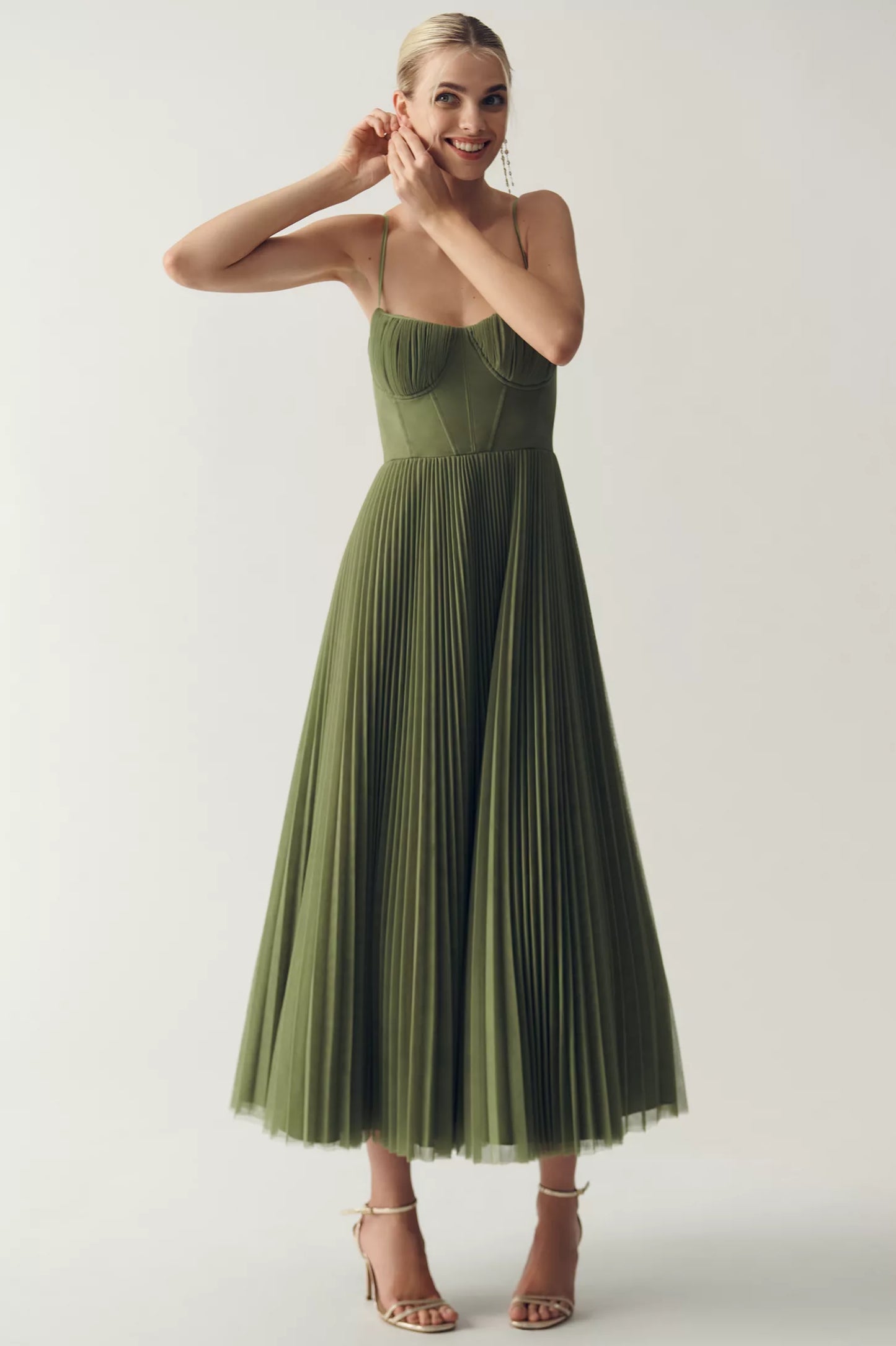 Olivia | Robe Élégance Moderne Avec Dos Nu