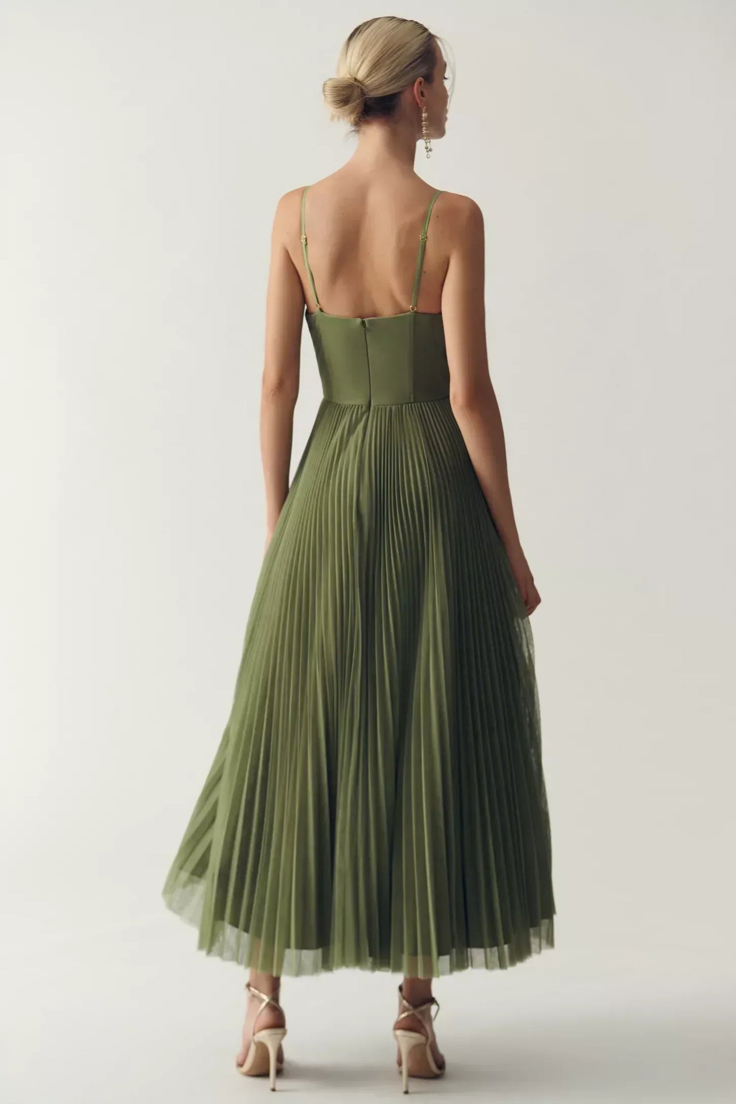 Olivia | Robe Élégance Moderne Avec Dos Nu